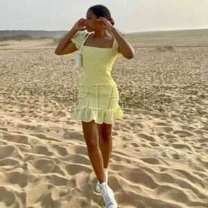 Zara  Smocked Textured Ruffle Hem Mini Dress Pastel Yellow Blogger Fav Sz L